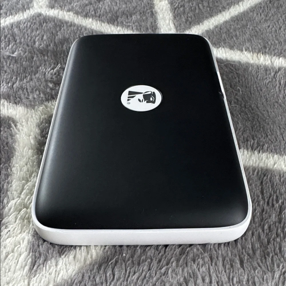 Kingston - MobileLite Wireless G2 5-in-1 Mobile Companion w/ Case